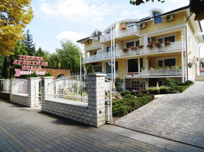 Отель Apartman Bella Hotel  Шиофок